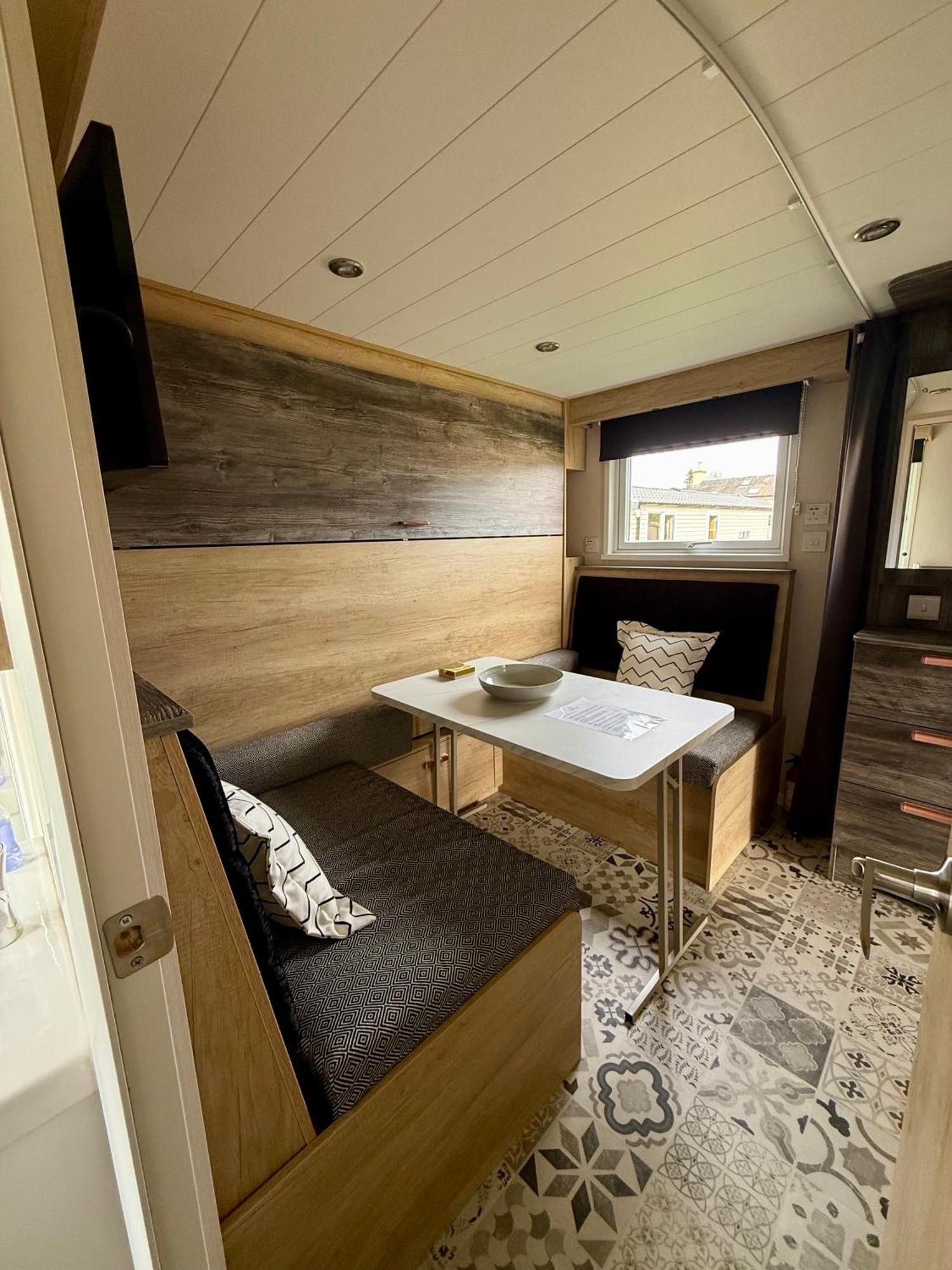The Parr Pod - Beautiful, Luxury Pod Hotel Aberlour Bagian luar foto